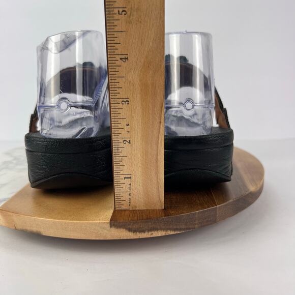 Fitflop 7 Floral Embellished Verna Thong Orthotic Black Patent Leather Sandal - Picture 10 of 11